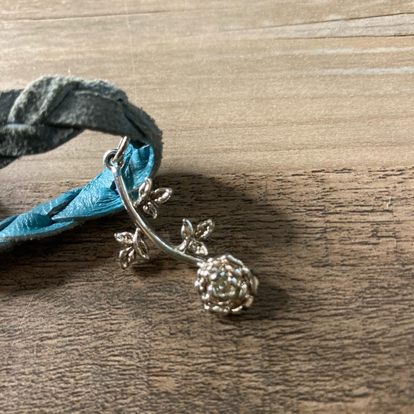 Kidada Disney Couture Princess Silver tone Charms Wrap Bracelet w Blue Leather - Picture 4 of 5